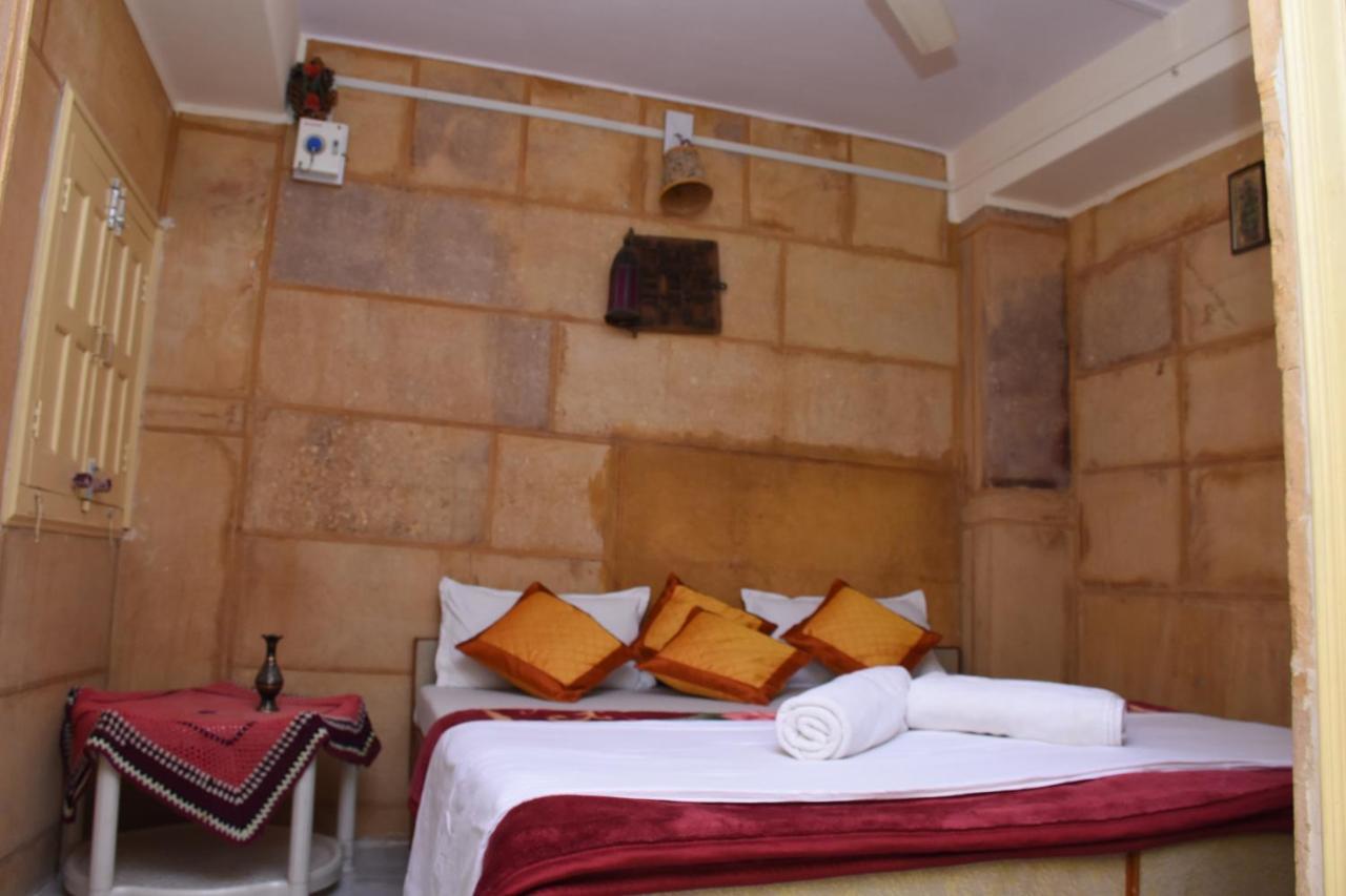 Rumi'S Home Stay Jaisalmer Ngoại thất bức ảnh