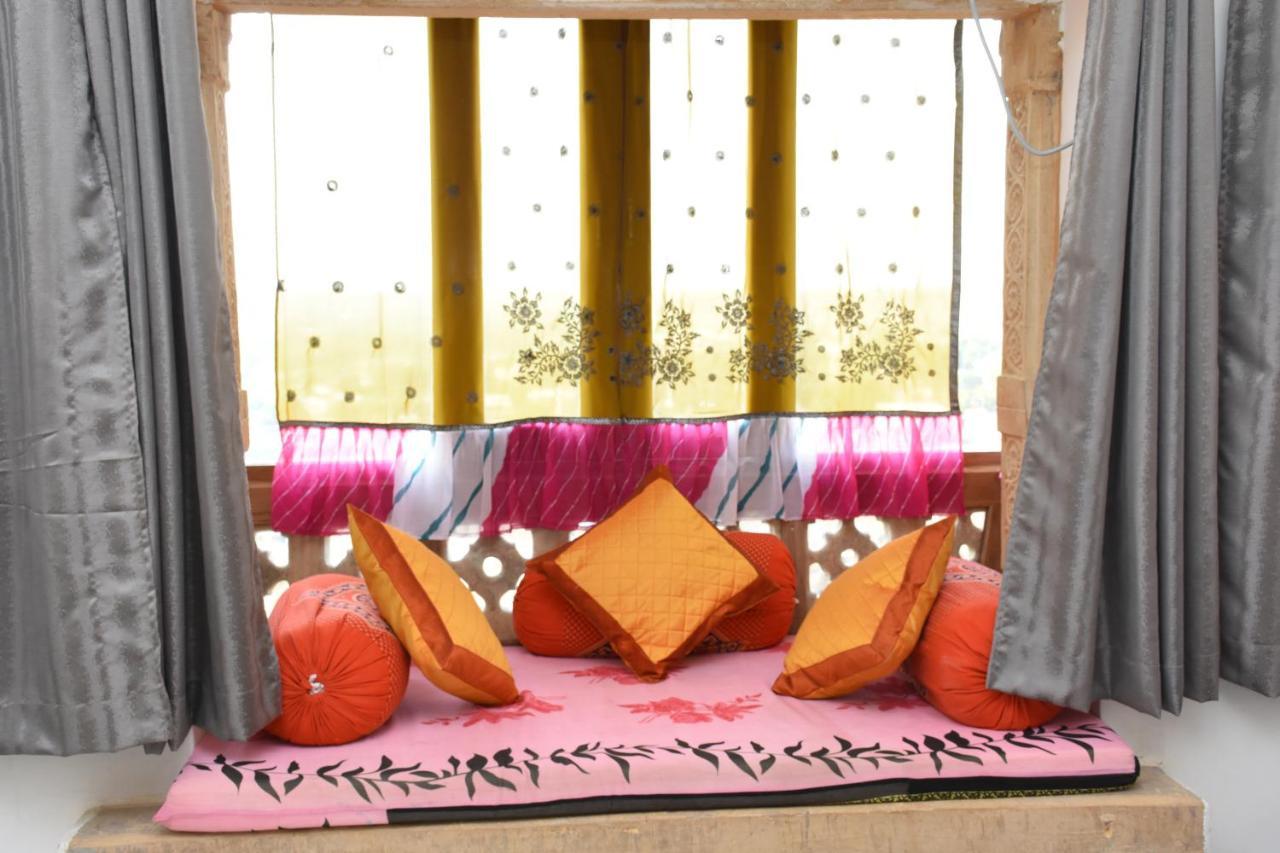 Rumi'S Home Stay Jaisalmer Ngoại thất bức ảnh