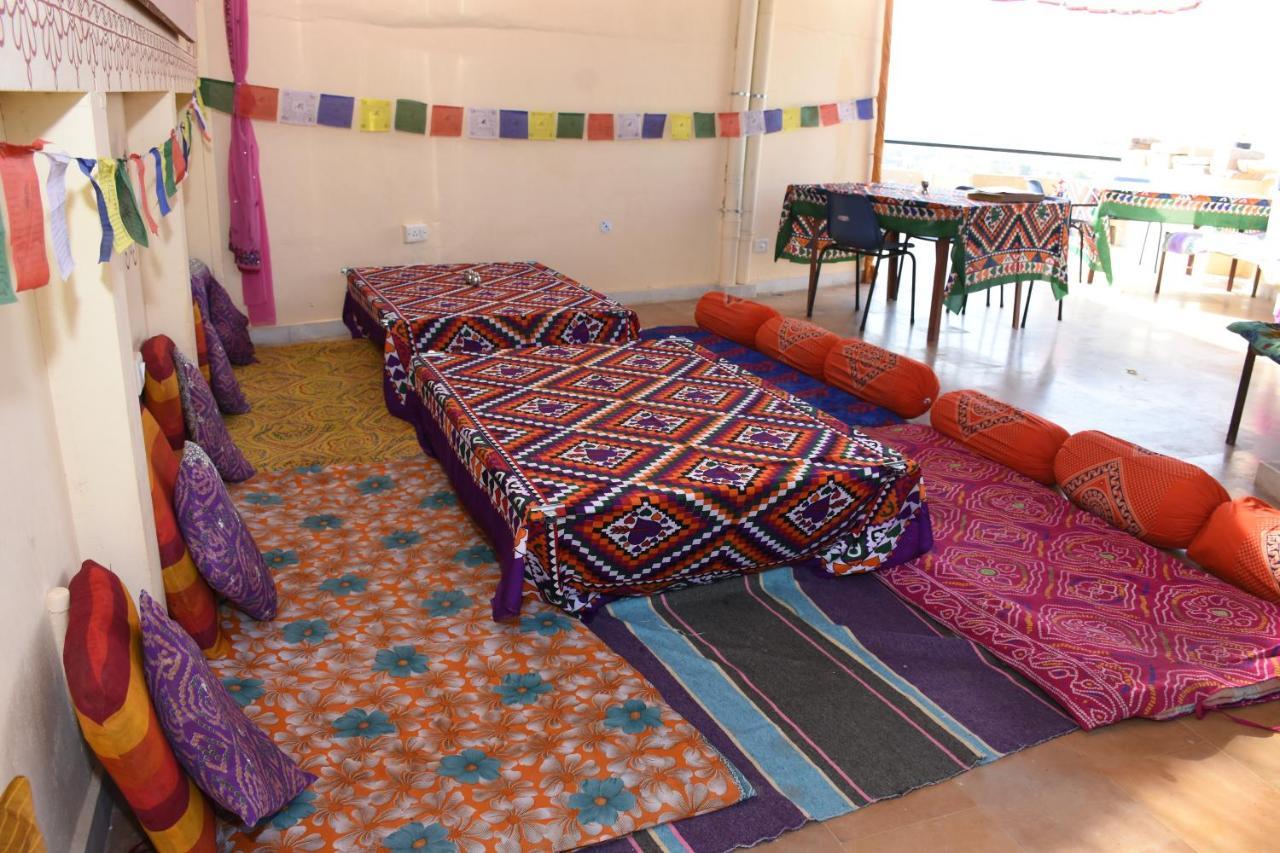 Rumi'S Home Stay Jaisalmer Ngoại thất bức ảnh